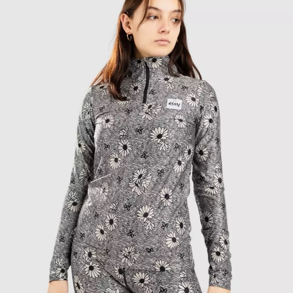Eivy Base Layer (ivy blossom)